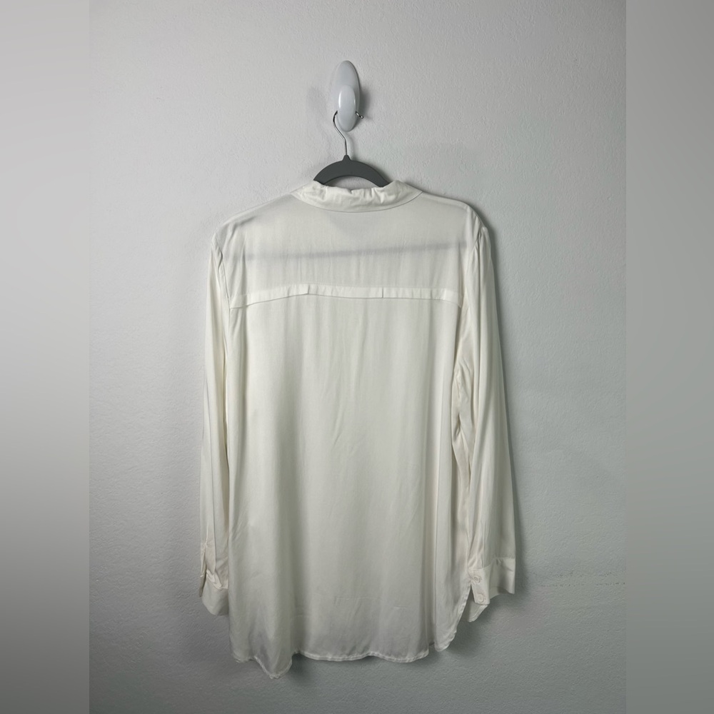 JustFab Ivory Rayon Sheer Button Down Office Career Fall Layering - Picture 2 of 11